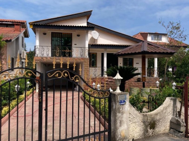 خرید ویلای 280 متری نیم پیلوت شهرکی در وازیوار نوشهر خرید ویلای 280 متری نیم پیلوت شهرکی در وازیوار نوشهر