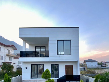 بررسی خرید ویلای مدرن دوبلکس با روف گاردن در کهنه سرای نوشهر بررسی خرید ویلای مدرن دوبلکس با روف گاردن در کهنه سرای نوشهر